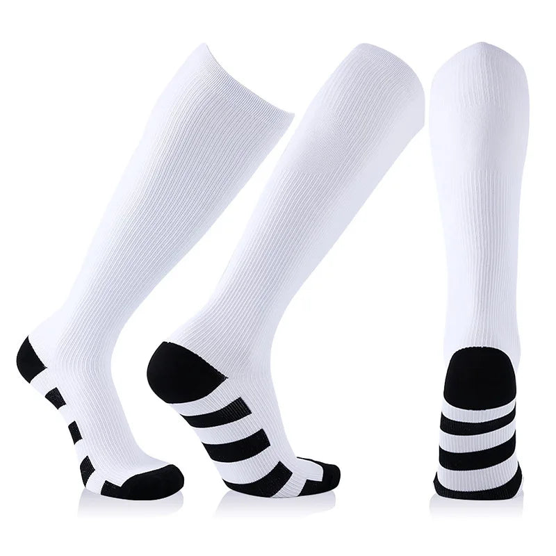 Chaussettes de Compression 20-30 mmHg : Performance et Confort pour Randonneurs Exigeants